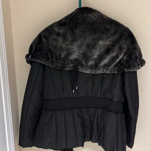 ZARA Basic Fall/Winter jacket. Size US L - Picture 3 of 7